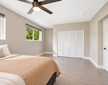 1343 W Ocean Avenue - Photo Thumbnail 16