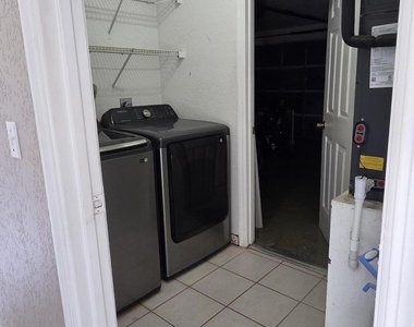 7305 Pacific Avenue - Photo Thumbnail 11