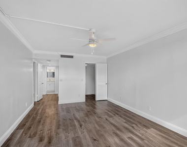 3589 S Ocean Boulevard - Photo Thumbnail 21