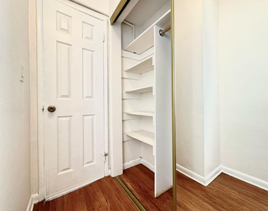 3312 Se 5th Street - Photo Thumbnail 2