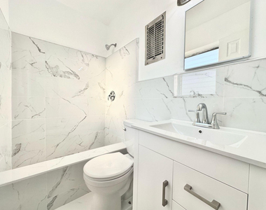 3312 Se 5th Street - Photo Thumbnail 1