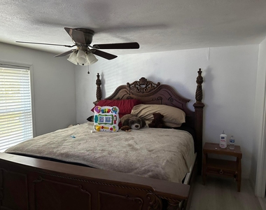 2068 E Kennett Drive - Photo Thumbnail 17