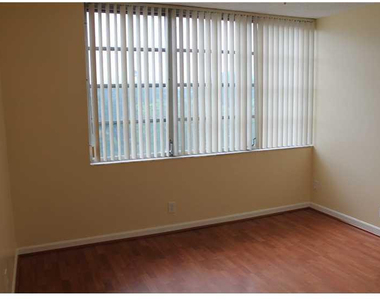 6901 Environ Boulevard - Photo Thumbnail 5
