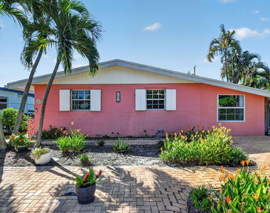 932 Mcintosh Street - Photo Thumbnail 4