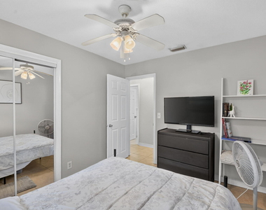 932 Mcintosh Street - Photo Thumbnail 31