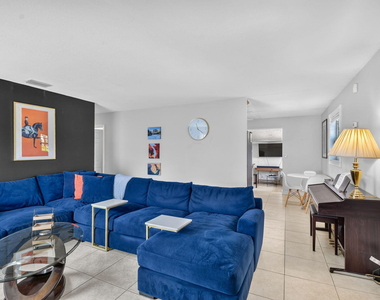 932 Mcintosh Street - Photo Thumbnail 6