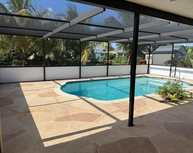 6957 Nw 9th Court - Photo Thumbnail 1