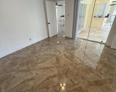 6957 Nw 9th Court - Photo Thumbnail 8