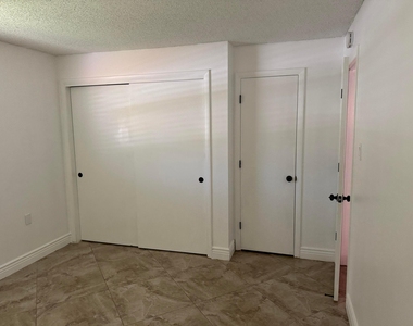 6957 Nw 9th Court - Photo Thumbnail 14
