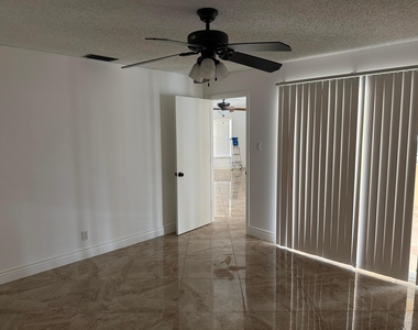 6957 Nw 9th Court - Photo Thumbnail 9