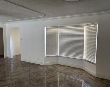6957 Nw 9th Court - Photo Thumbnail 3