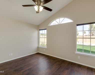 4314 E Juanita Avenue - Photo Thumbnail 30