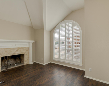 4314 E Juanita Avenue - Photo Thumbnail 15