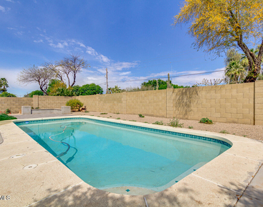 4314 E Juanita Avenue - Photo Thumbnail 4