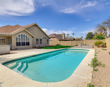 4314 E Juanita Avenue - Photo Thumbnail 2