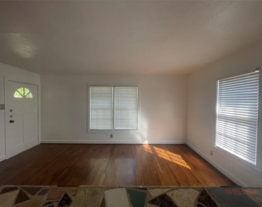 3641 Washburn Avenue - Photo Thumbnail 6