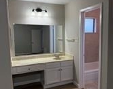 620 Southwynd Street - Photo Thumbnail 8