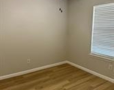 620 Southwynd Street - Photo Thumbnail 11
