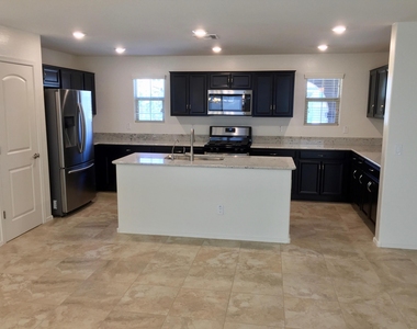 2924 S Washington Street - Photo Thumbnail 8
