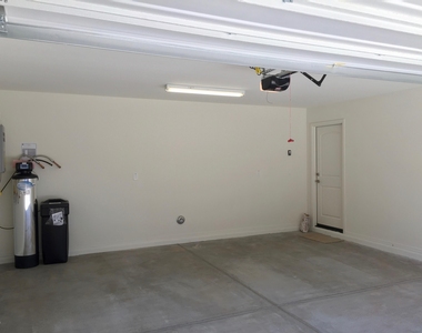 2924 S Washington Street - Photo Thumbnail 31
