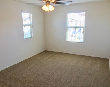 2924 S Washington Street - Photo Thumbnail 18