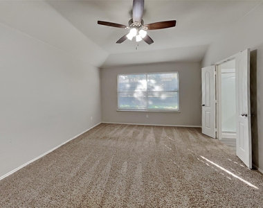 3008 Norwich Lane - Photo Thumbnail 11