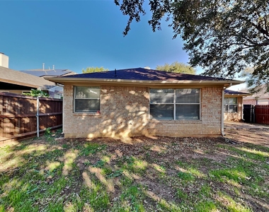 3008 Norwich Lane - Photo Thumbnail 20