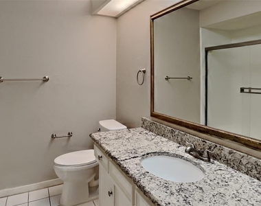 6508 Wrenwood Drive - Photo Thumbnail 16