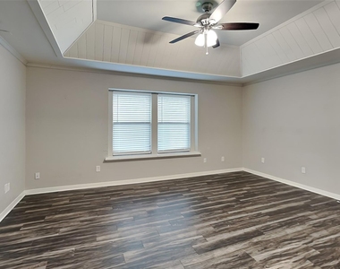 6508 Wrenwood Drive - Photo Thumbnail 19