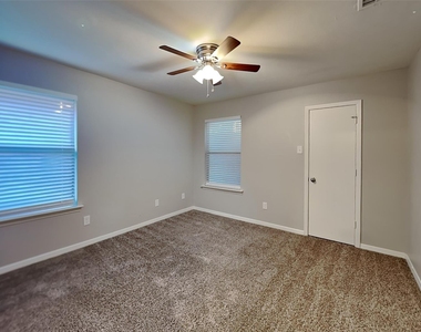 6508 Wrenwood Drive - Photo Thumbnail 15