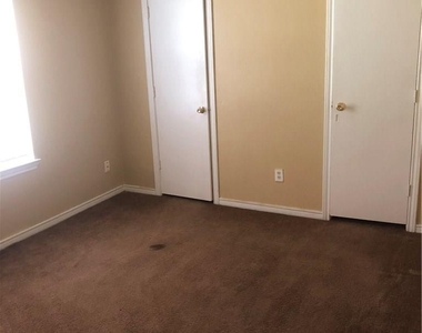 8767 Carroll Circle - Photo Thumbnail 6