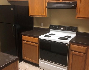 8767 Carroll Circle - Photo Thumbnail 5