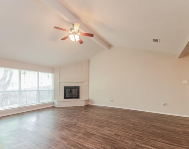728 Southwynd Street - Photo Thumbnail 2