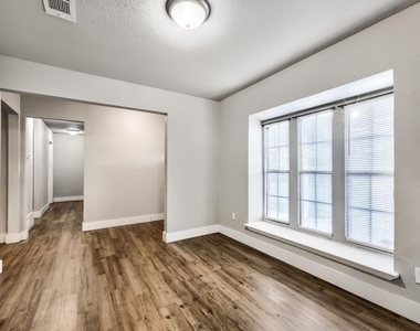 4203 Spring Hill Lane - Photo Thumbnail 4