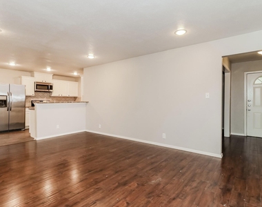 6024 Wormar Avenue - Photo Thumbnail 2
