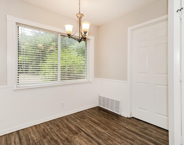 6024 Wormar Avenue - Photo Thumbnail 4