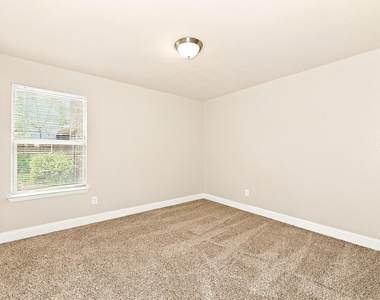 15626 Gatsby Lane - Photo Thumbnail 13