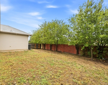 15626 Gatsby Lane - Photo Thumbnail 17