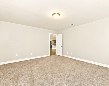 15626 Gatsby Lane - Photo Thumbnail 8