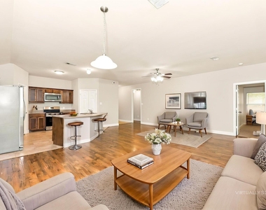 15626 Gatsby Lane - Photo Thumbnail 3
