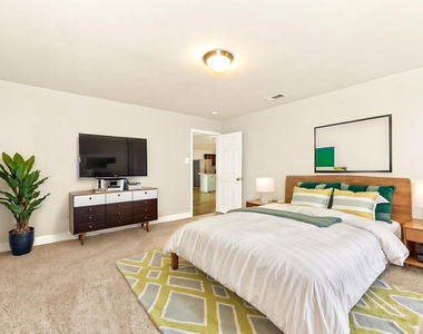 15626 Gatsby Lane - Photo Thumbnail 9