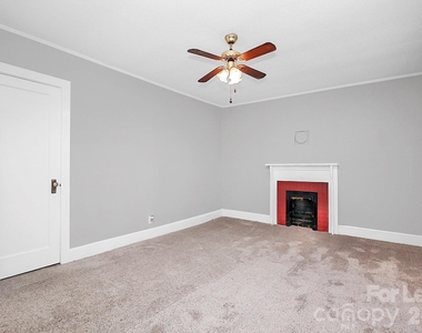 105 Oak Street - Photo Thumbnail 23