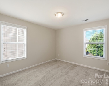 7308 Hamilton Bridge Road - Photo Thumbnail 37