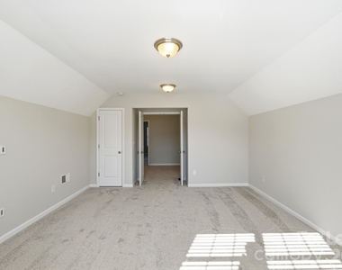 7308 Hamilton Bridge Road - Photo Thumbnail 36