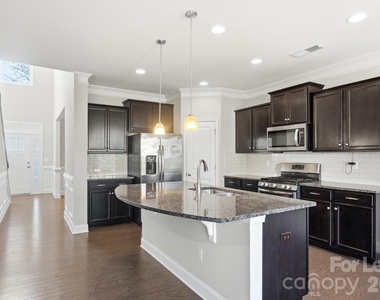 7308 Hamilton Bridge Road - Photo Thumbnail 12