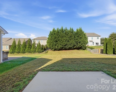 7308 Hamilton Bridge Road - Photo Thumbnail 44