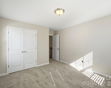 7308 Hamilton Bridge Road - Photo Thumbnail 42