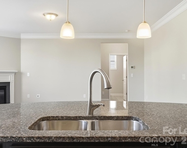7308 Hamilton Bridge Road - Photo Thumbnail 14