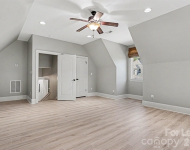 5129 Watermead Lane - Photo Thumbnail 34