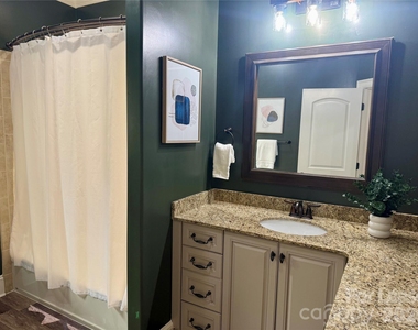 5129 Watermead Lane - Photo Thumbnail 11